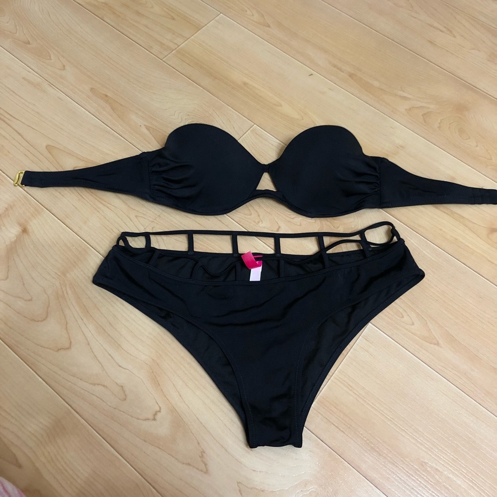 Victoria’s Secret bathing suit